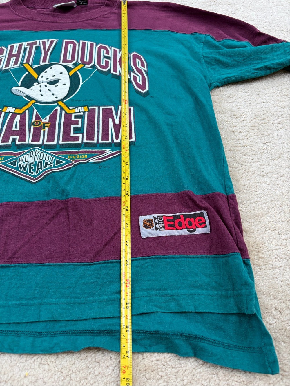 Vintage 90's Pro Edge Size Large Anaheim Mighty Ducks 3/4 Sleeve NHL Boxy Shirt - Picture 8 of 9